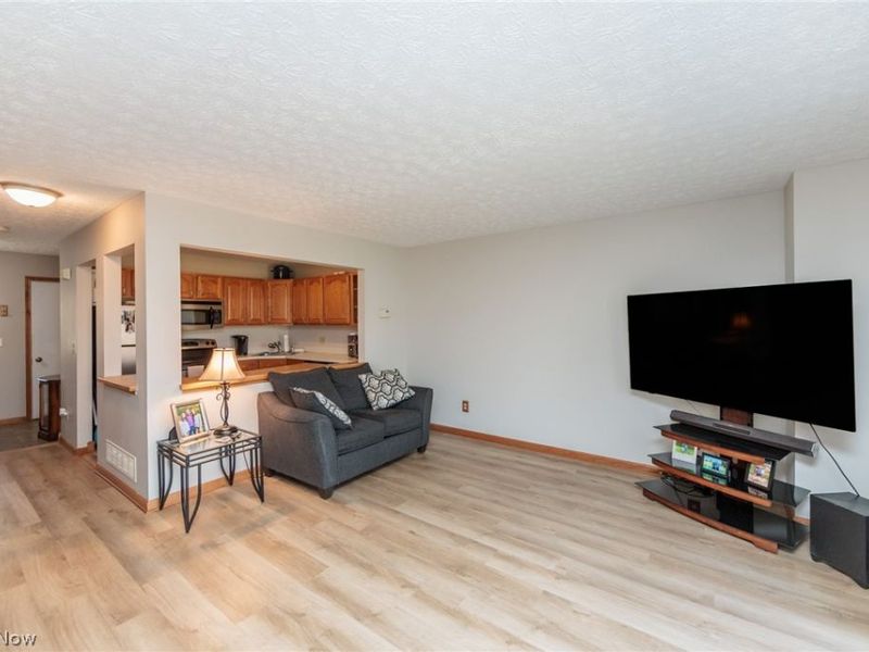 9415 Preakness Drive , Unit D, Northfield, OH 44067 Photo 7