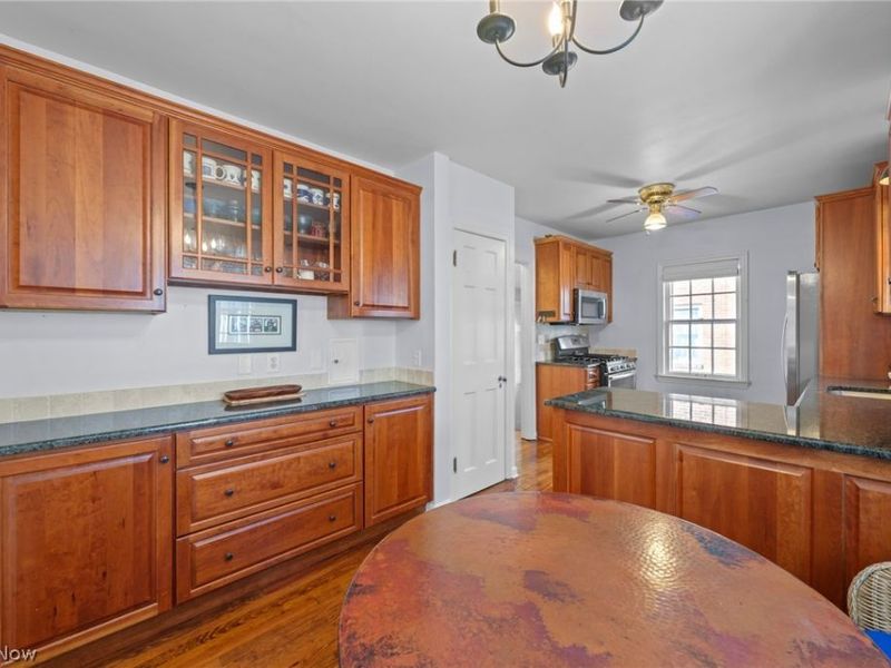 3715 Sutherland Road , Shaker Heights, OH 44122 Photo 12