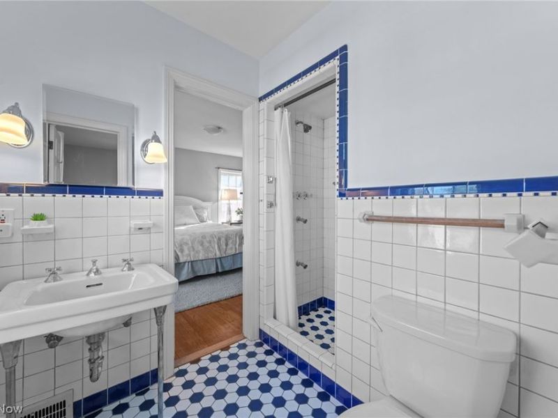 3715 Sutherland Road , Shaker Heights, OH 44122 Photo 25