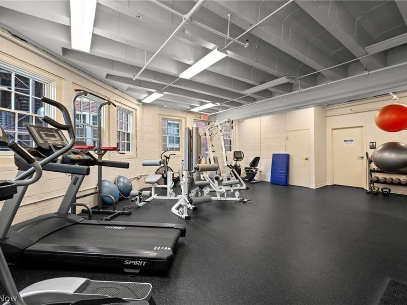 13415 Shaker Boulevard , Unit 12K3, Cleveland, OH 44120 Photo 38