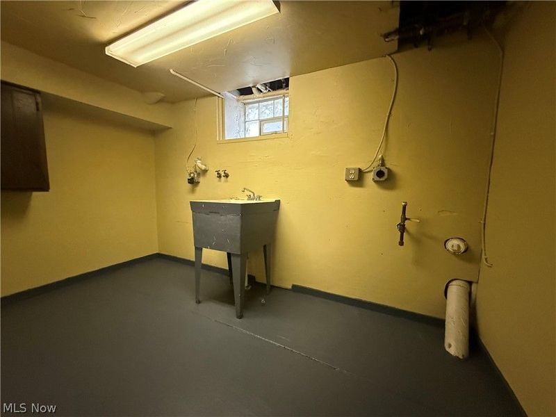 4312 Warner Road , Cleveland, OH 44105 Photo 32