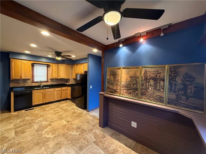 4312 Warner Road , Cleveland, OH 44105 Photo 6