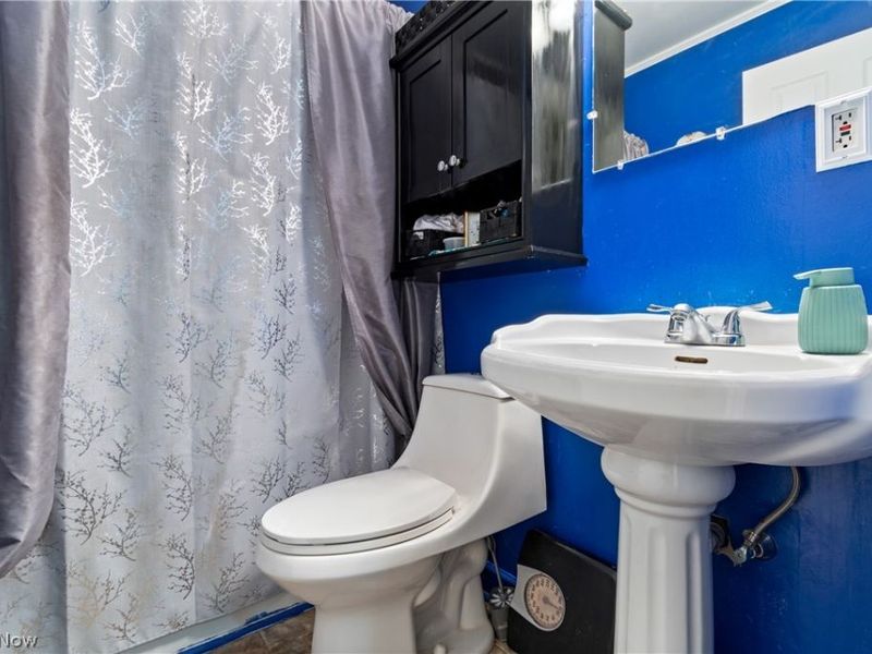 2317 40th Street NE, Canton, OH 44705 Photo 16