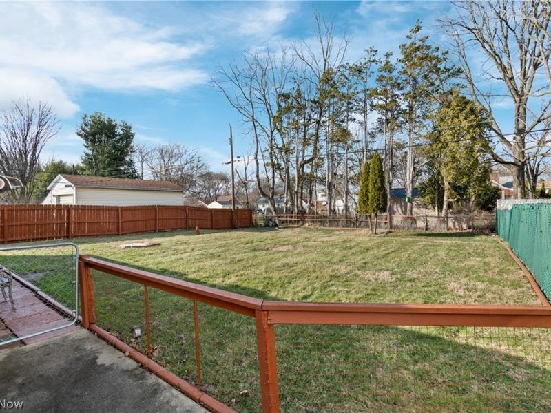 2317 40th Street NE, Canton, OH 44705 Photo 25