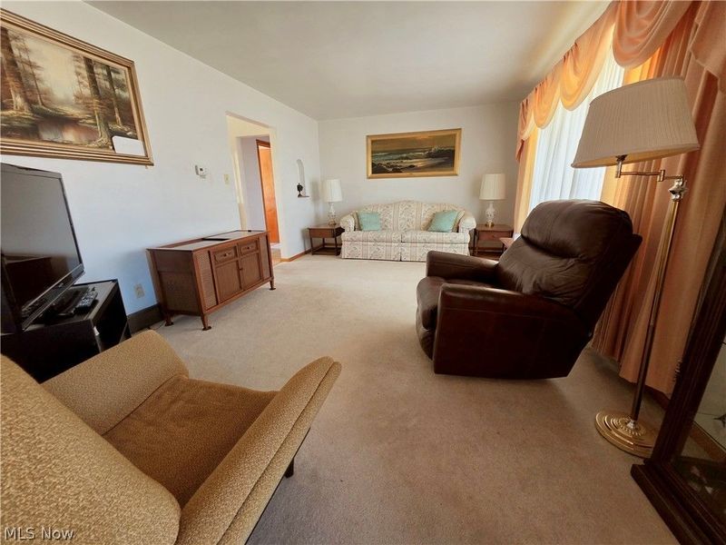 116 Benita Drive, Mingo Junction, OH 43938 Photo 9