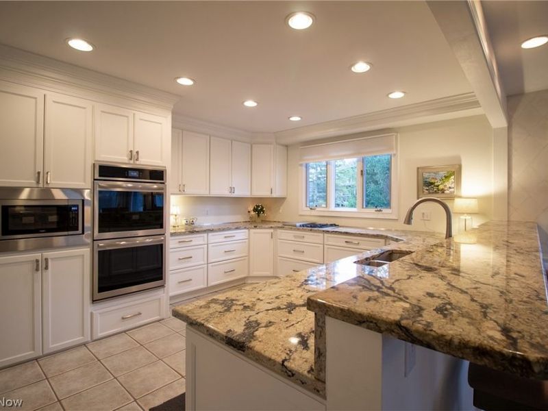 520-18 Willow Circle , Aurora, OH 44202 Photo 4