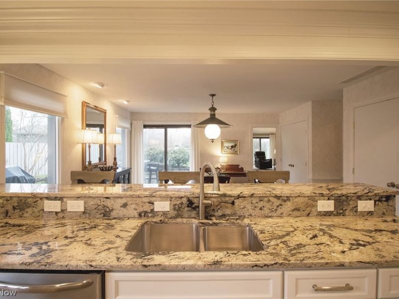 520-18 Willow Circle , Aurora, OH 44202 Photo 7