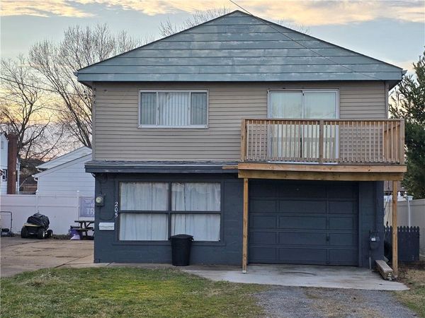 205 Maple Lane, Pittsburgh, PA 15225