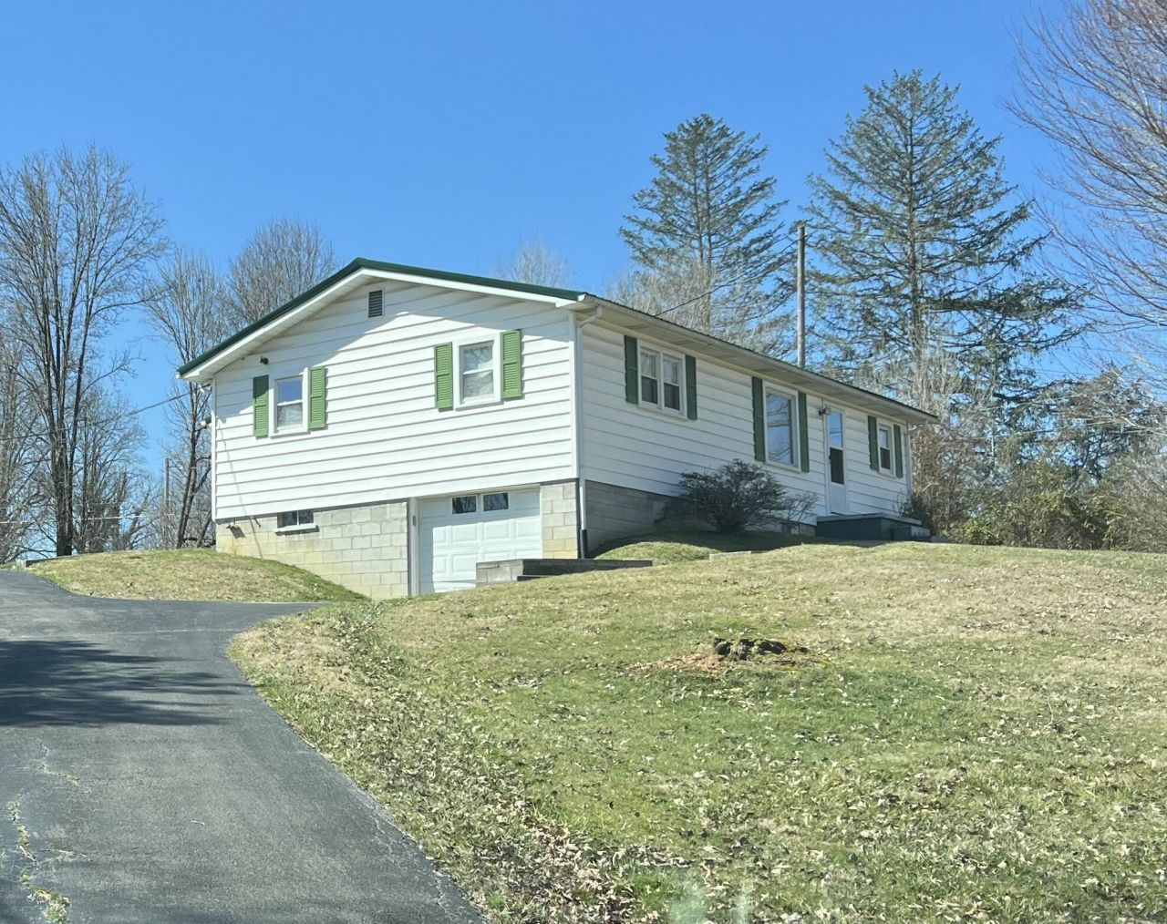 189 Kay Lane, Lily, KY 40740 Main Photo