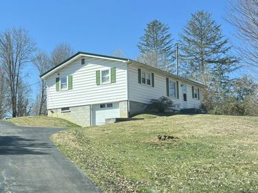 189 Kay Lane, Lily, KY 40740