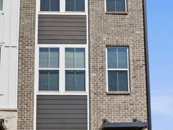 2631 Creekside Drive NW, Atlanta, GA 30318