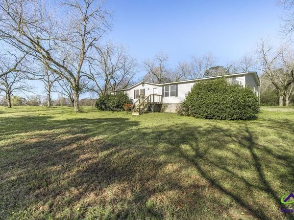 575 Grovania Road, Hawkinsville, GA 31036