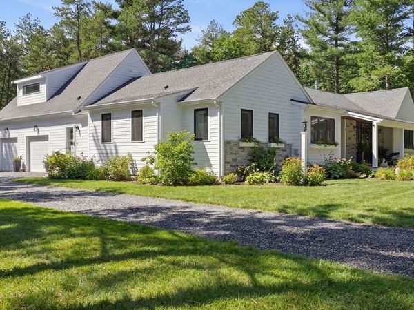 7 Crane Landing Rd, Wareham, MA 02571