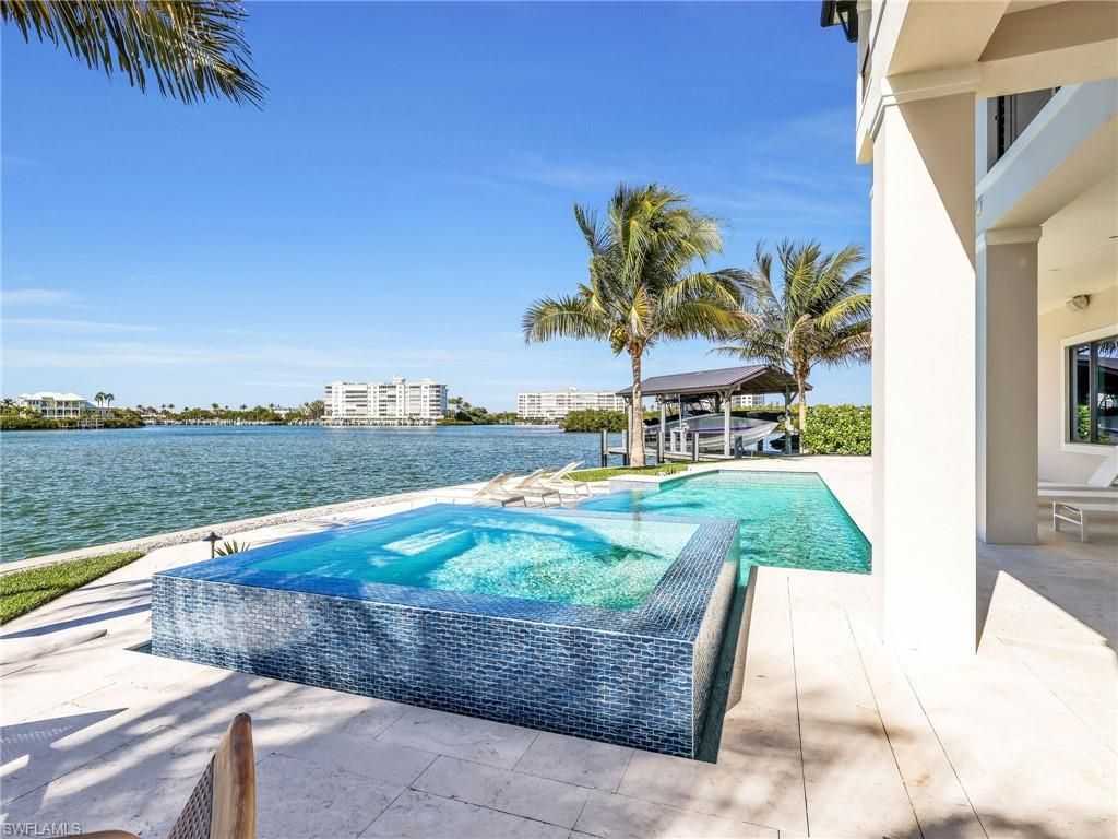 271 3rd St W, Bonita Springs, FL 34134 Photo