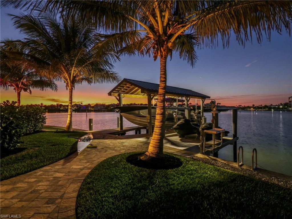 271 3rd St W, Bonita Springs, FL 34134 Photo