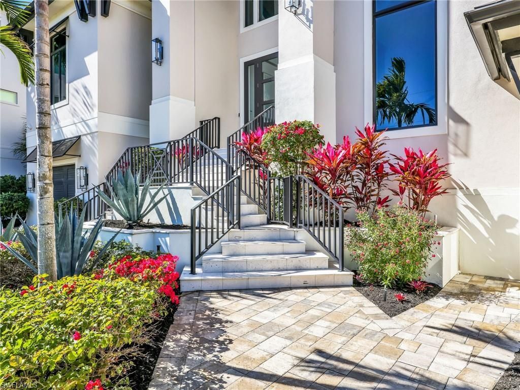 271 3rd St W, Bonita Springs, FL 34134 Photo