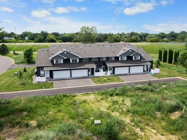 1795 Cleveland Court S, Cambridge, MN 55008
