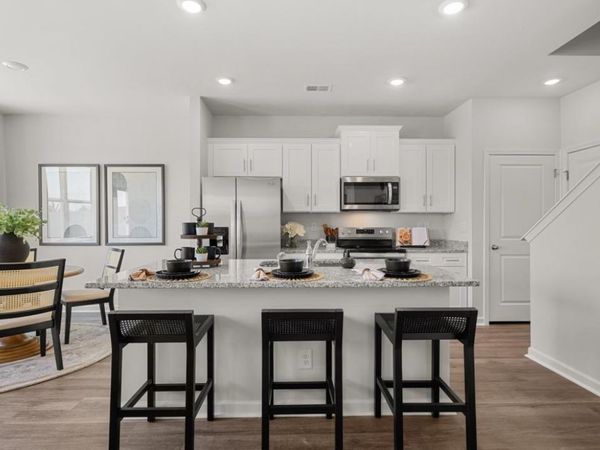 1939 Aztec Avenue , Shakopee, MN 55379