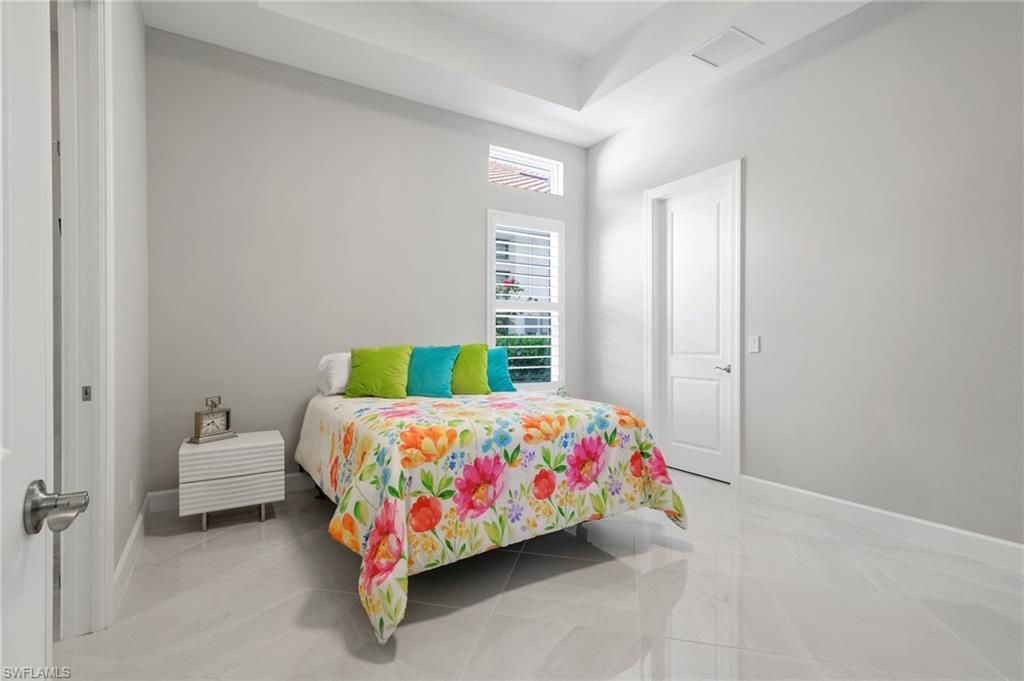 9345 Tulipano Ter, Naples, FL 34119 Photo