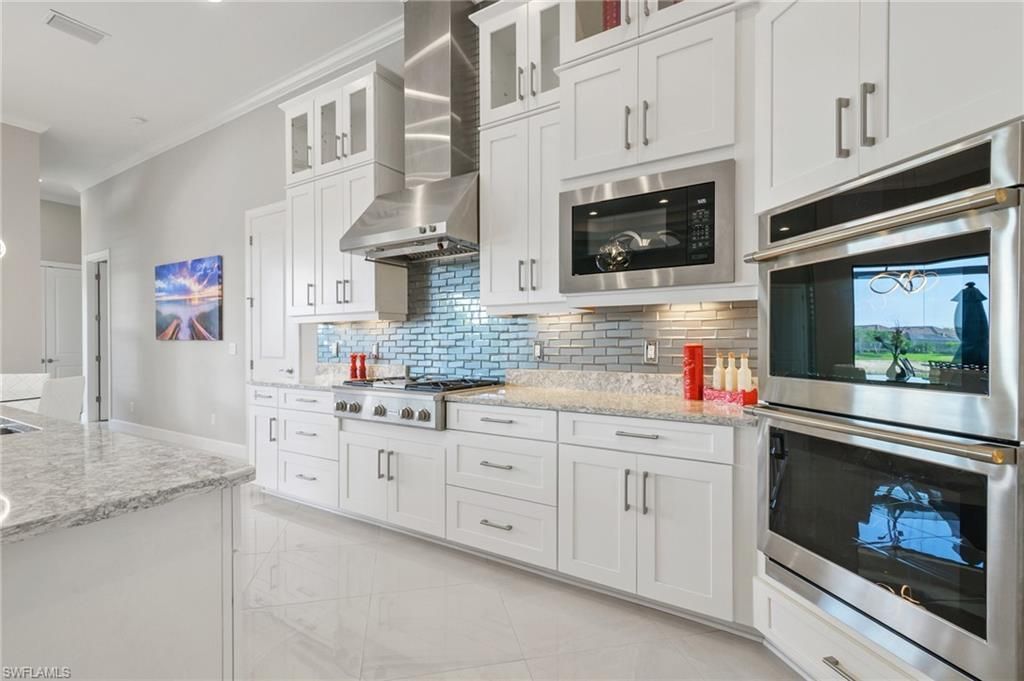 9345 Tulipano Ter, Naples, FL 34119 Photo