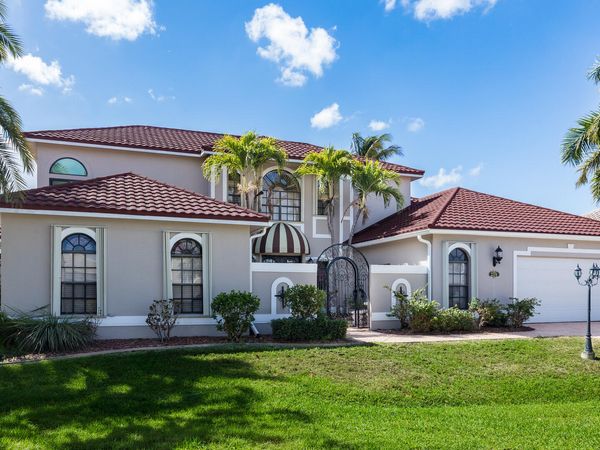 2374 Coral Point DR , CAPE CORAL, FL 33990