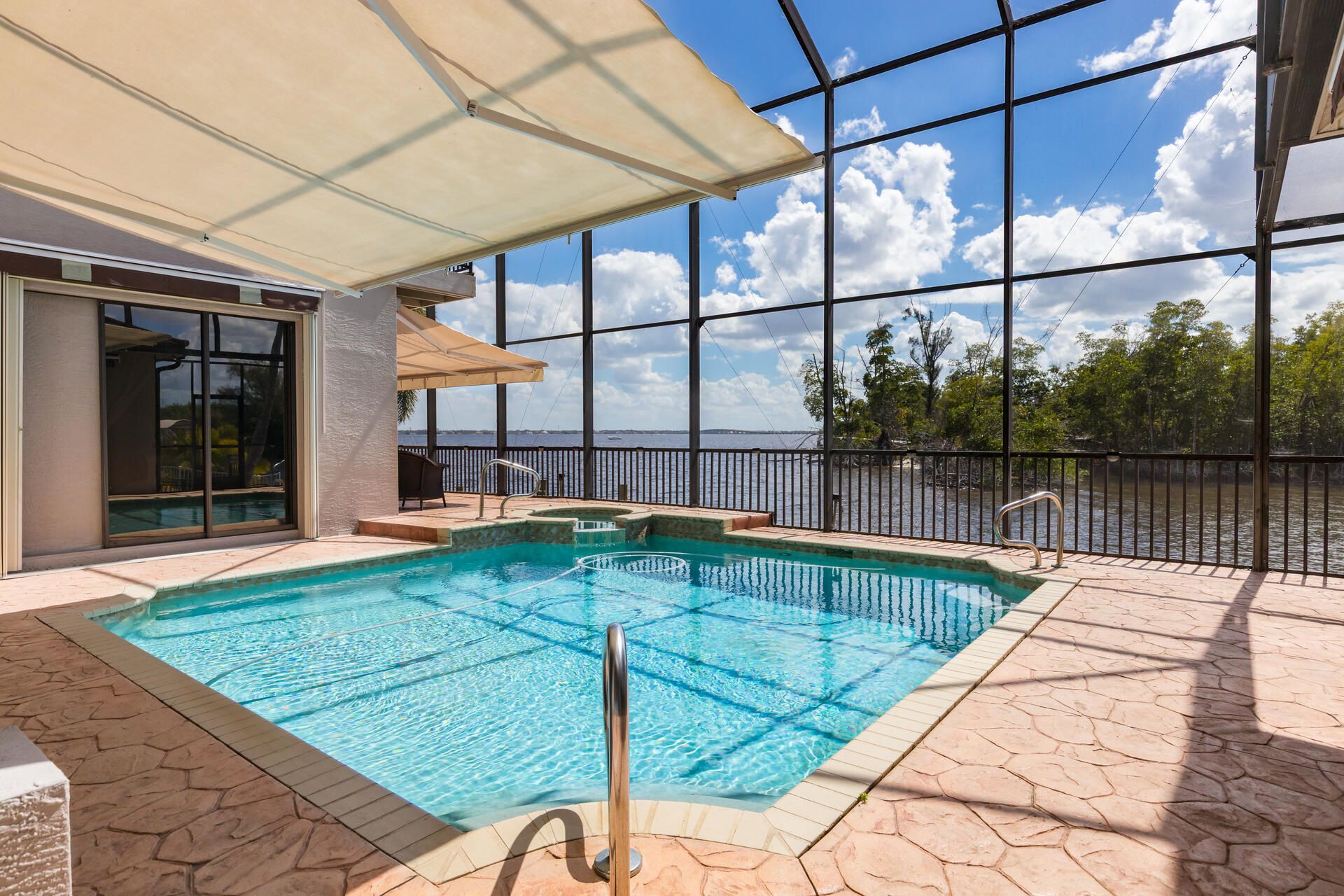 2374 Coral Point Dr, Cape Coral, FL 33990 Photo