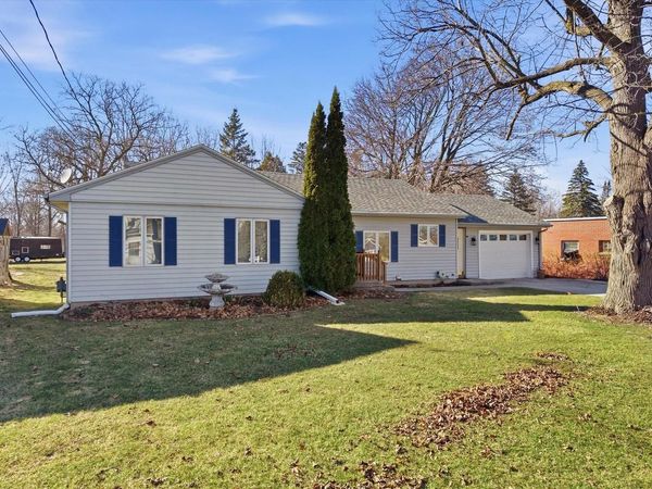 175 N Dries STREET, Saukville, WI 53080