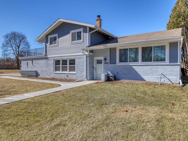 4605 N 107th STREET, Wauwatosa, WI 53225