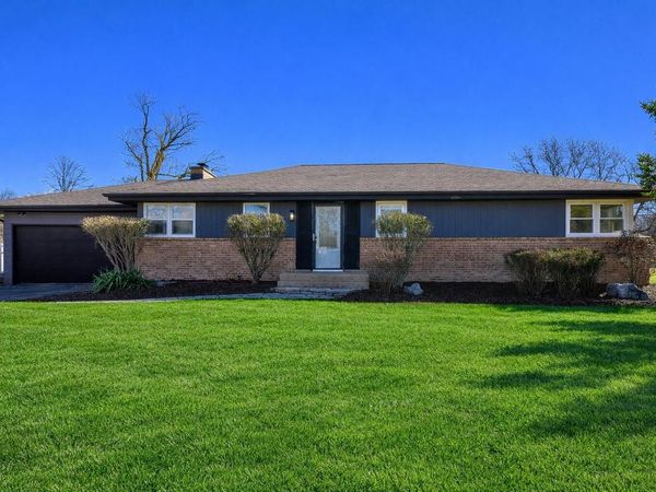 9032 N Regent ROAD, Bayside, WI 53217