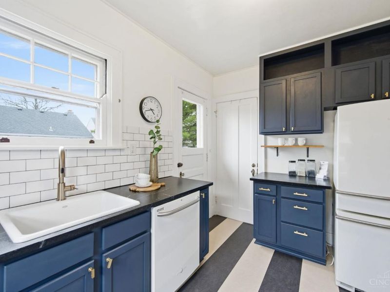 3334 De Forest Drive, Cincinnati, OH 45209 Photo 10