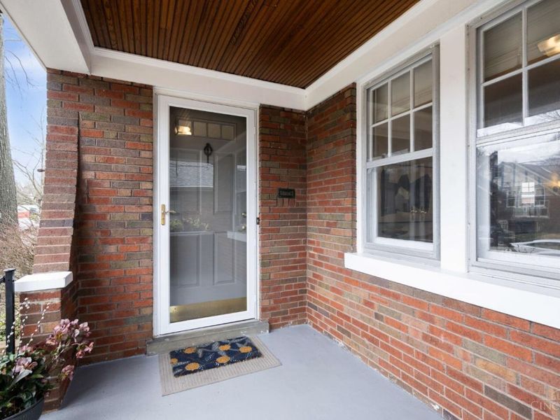 3334 De Forest Drive, Cincinnati, OH 45209 Photo 2