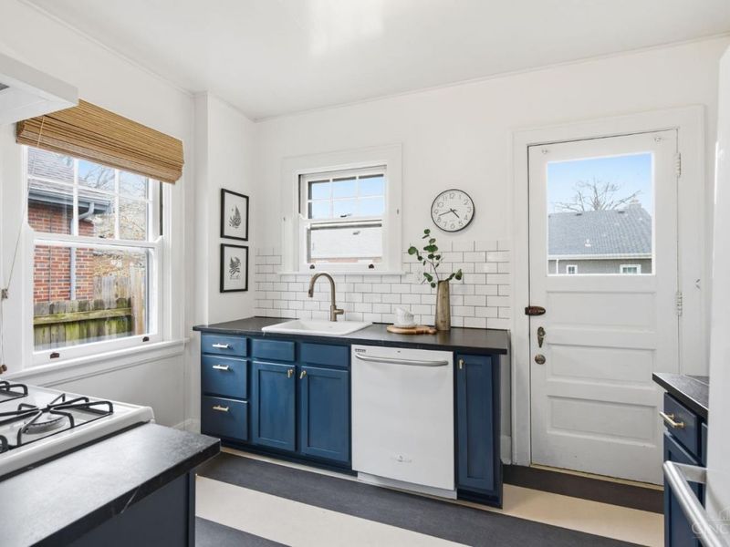 3334 De Forest Drive, Cincinnati, OH 45209 Photo 8