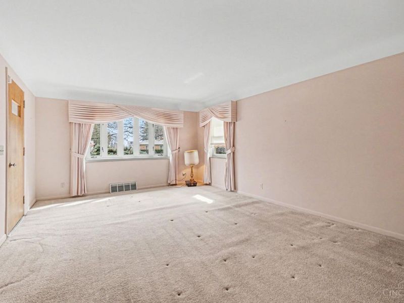 9125 Round Top Road, Colerain Township, OH 45251 Photo 3