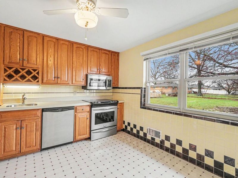 9125 Round Top Road, Colerain Township, OH 45251 Photo 6