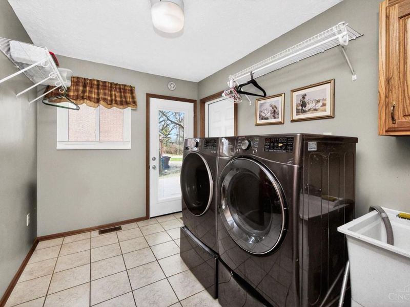 7293 Timbernoll Drive, West Chester, OH 45069 Photo 24