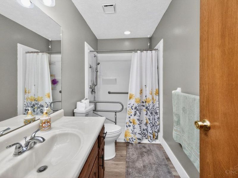 7293 Timbernoll Drive, West Chester, OH 45069 Photo 32