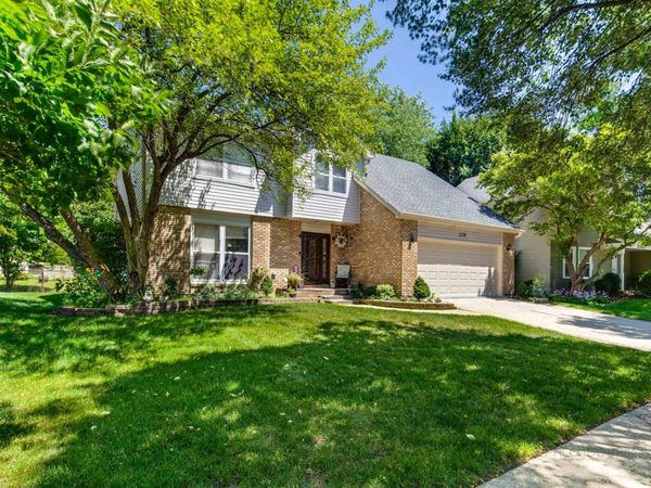 2238 Gleneagles Drive, Naperville, IL 60565