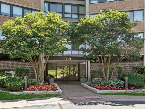 101 Bar Harbour Road, Unit 6M, Schaumburg, IL 60193