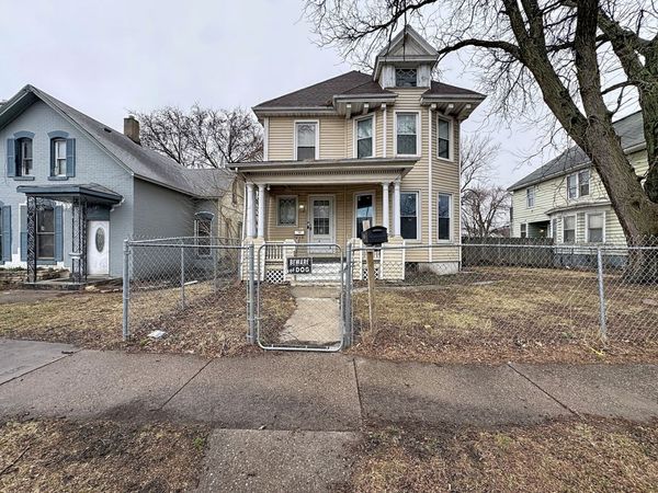 1640 W 3rd Street, Davenport, IA 52802