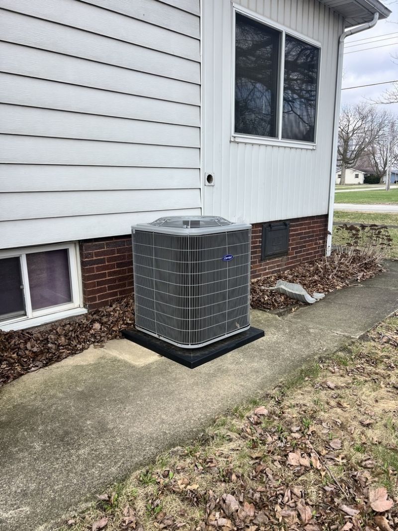 111 W Central Street, Buckley, IL 60918 Main Photo