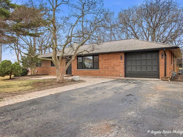3915 Dolores Drive, Johnsburg, IL 60051