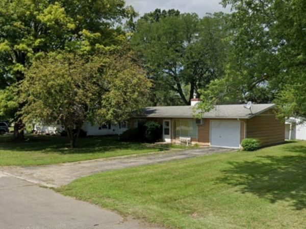 256 W Fleming Street, Watseka, IL 60970