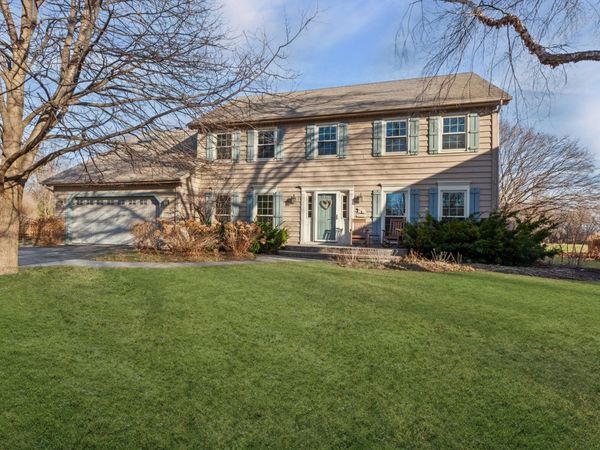 840 Mobile Court, Naperville, IL 60540