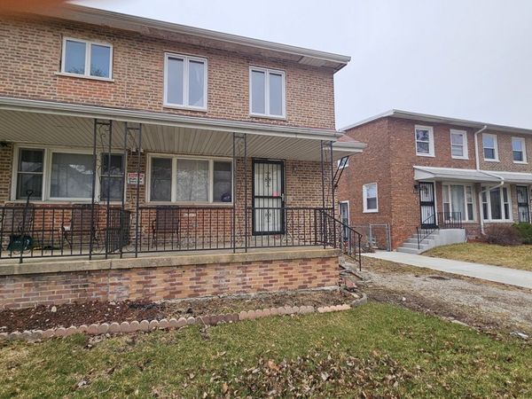 9319 S Calumet Avenue, Chicago, IL 60619