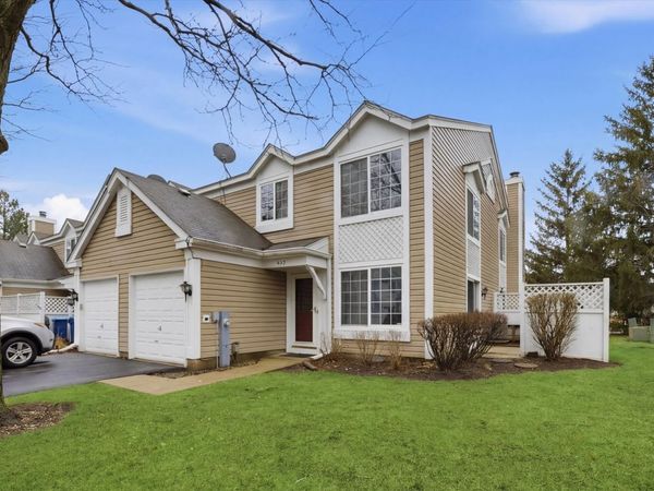 402 Trenton Court, Aurora, IL 60504