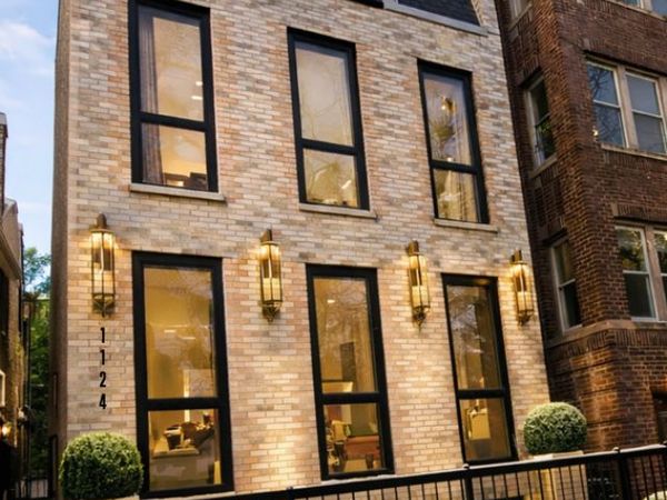 1124 W Addison Street, Unit 2, Chicago, IL 60613