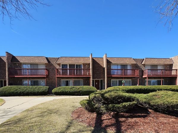 520 N Roberts Drive, Unit 2C, Glenwood, IL 60425
