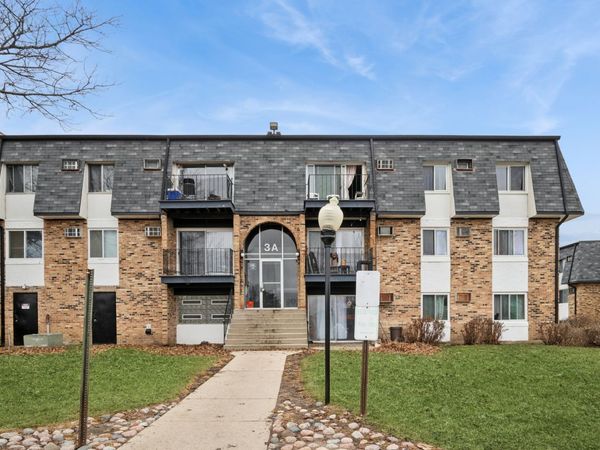 3 E Dundee Quarter Drive, Unit 307, Palatine, IL 60074