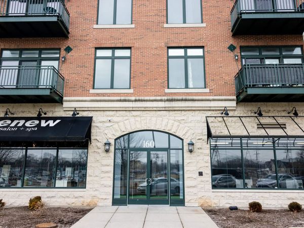 160 S River Street, Unit 211, Aurora, IL 60506