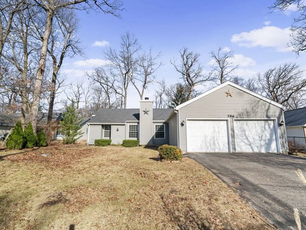 586 Holiday Drive, Lake Holiday, IL 60552